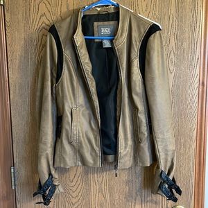 Buckle brown leather jacket